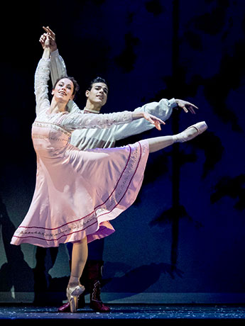 Gerda und Kai (Alice Firenze, Davide Dato). © Wiener Staatsballett / Ashley Taylor 