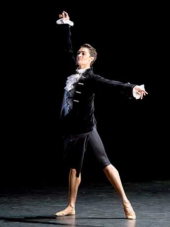 James Stephens als Der Namenlose © Wiener Staatsballett / Ashley Taylor 