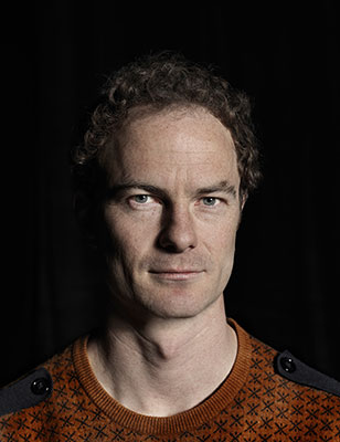 Boris Charmatz (am Tag der Aufführung jedoch mit Bart) © Sandro Zanzinger