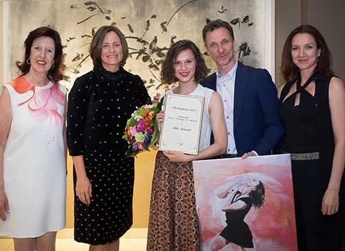Clubpräsidentin Ingeborg Tichy, Lugner, Hoteldirektorin Sonja Wimmer, Presiträgerin Mila Schmidt, Ballettdirektor Manuel Legris, Volksopern-Ballettchefin Vesna Orlic. Alle Bilder © Ashley Taylor 