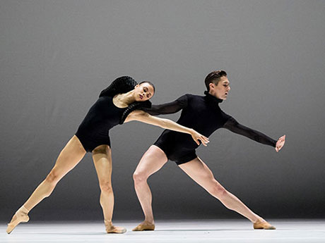 Nikisha Fogo, Graig Matthews in Movements © Wiener Staatsballett / Ashley Taylor 