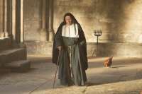 JUdi Dench ist die gütige und geschäftstüchtige Oberin. Alle Bilder © Thimfilm JUdi Dench ist die gütige und geschäftstüchtige Oberin. Alle Bilder © Thimfilm