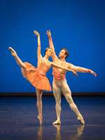 Nikisha Fogo, Denys Cherevychko in "Thema und Variationen" von George Balanchine