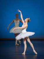 Olga Esina in Balanchines "Symphonie in C", © Wiener Staatsballett / Ashley Taylor 