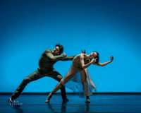 Peçi in seinem Pas de deux "opus 25" mit Maria Yakovleva. © Jack Devant