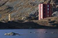 Der Julierturm, Theater- und Tanzraum, perfekt in die Landschaft gefügt. 