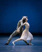 "Opus 25" von Eno Peçi: Maria Yakovleva und Peçi. Uraufführung: 2017 bei der Weltstar Gala. 