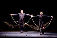 "Perpetuum Mobile", Compagnie Fred Treppe: Tanz der Kugeln ohne Wort, ab 6.  