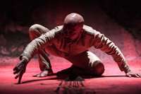 Akram Khan, Soloperformance über den Krieg: "Xenos"