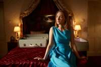 Florence (Saoirse Donan), gespannt vor der Hochzeitsnacht. © Thimfilm 
