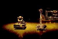 Im magischen Konzert tanzen und musizieren auch die Roboter. © C.Lessire 