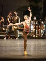 Der Sklavenhändler Lanquedem in "Le Corsaire" von Manuel Legris.