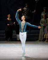 Roman Lazik, Danseur noble par excellence.