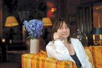 Ali Smith, gedankenvoll. ©  Christian Sinibaldi / nytimes.com