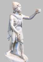 Odysseus reicht dem Kyklopen Polyphem eine Schale mit starkem Wein, nach einem hellenistischen Vorbild, 2. Hälfte des 2. Jh. © Vatikanische Museen, Rom