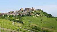 Im italienischen Piemont ist die Autorin geboren, dort spielt auch der Roman "Dieses ganze Leben". Bild © Kuoni.ch    