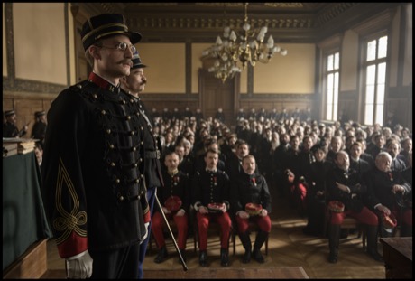 Dreyfus (Louis Garrel) vor dem Kriegsgericht. © Guy Ferrandis 