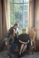 Die liebe Familie: Ethan Hawke, Hank;  Juliette Binoche, Lumir; Catherine  Deneuve, Fabienne und  Clémentine Grenier als Enkelin Charlotte © Filmladen Filmverleih  Die liebe Familie: Ethan Hawke, Hank;  Juliette Binoche, Lumir; Catherine  Deneuve, Fabienne und  Clémentine Grenier als Enkelin Charlotte © Filmladen Filmverleih