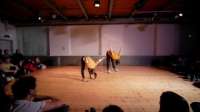 "Stance" (Jeanne Lakits, Marco Payer): Verbeugung im Applausgewitter. 