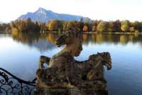 Leopoldskron:  Seepferd mit Weiher. © Buchillustgration