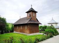 Alte Holzkirche, wie sie auch Daniela mit dem genesenen Manuel besucht. © wipikipedia 