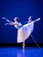 "Giselle", 2. Akt: Natalie Kusch mit Davide Dato.