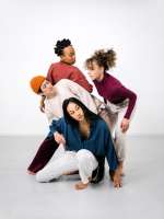 Audgetürmt: Cat Jimenez, Youngung Sebastian Kim, Imani Rameses, Miranda Rumerstorfer. © Kdizin Sane