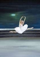 „Schwanensee“ von Rudolf Nurejew: Die Erste Solotänzerin Olga Esina als Odette, 2021. © wiener Staatsoper / Michael Pöhn.