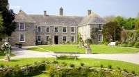 Marchese Guidarini könnte hier wohnen, doch das Anwesen liegt in Cornwall: Rosteague Manor House, gefunden als Drehort für R. Pilcher-Filme. © pilcher-drehorte.blogspot.com/ ZDF 