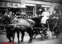 Kiew 1920: Noch überwiegen die Pferdekutschen, doch das Automobil ist schon auf der Überholspur. © gemeinfrei 