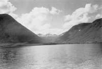 Der Skutulsfjörður, 1925, ein Fjord in den Westfjorden von Island, wo Anna gearbeitet und geheiratet hat. © wikipedia