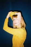 Elina Lautamäki für die Einladungskarte  Fotografiert von Helene Payrhuber.