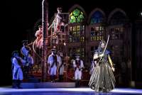 Japan trifft Österreich, wenn Choreograf Cherkaoui an Johann Sgsrauss denkt.