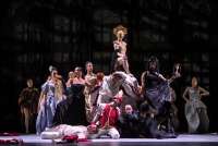 Die Lebenden und die Toten, dekorativ arrangiert.