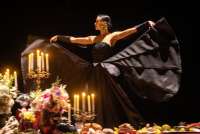 Filmszenograf Tim Yip sorgte für die prächige Aussstattung.