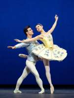 „Divertimento Nr. 15“: Kiyoka Hashimoto mit Davide Dato. 