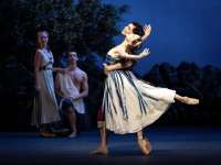 Das verliebte Paar: Kallirhoe und Chaireas (Madison Young, Victor Caixeta).
