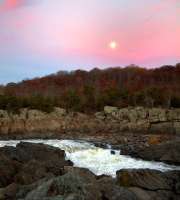 Vollmond über Great Falls und dem Potomac. © wikipedia
