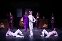 Der spanische T#nzer mit seinen Seõritas (am Boden liegend).