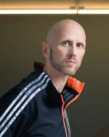 Sir Wayne McGregor, mehrfach preisgekrönter Choreograf. Foto @Paal Hansen / Wiener Staatsoper