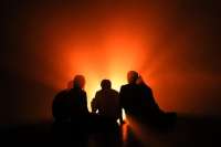 Gruppenbild mit Sonnenuntergang.