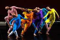 „Travelogue“ von Merce Cunningham: Zirkuskunst und Körpertechnik.