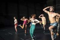 Jan Martens / GRIP: „The Dog Dasy are over“ markierte 2014 den internationalen Durchbruch des beglischen Choreographen. Foto: © Stefanie Nash