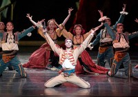 Ein Zigenuer tanzt Krakowiak (Davide Dato). © Wiener Staatsballett / Michael Pöhn