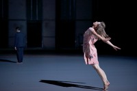 Samantha van Wissen tanzt im Mondenschein: "Verklärte Nacht" © Anne Van Aerschot