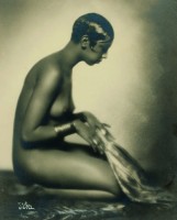 Atelier Madaame d'Ora: Josephine Baker,1928. © Museum fur Kunst und Gewerbe Hamburg