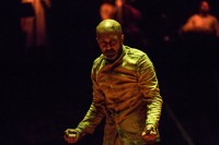 Akram Khan in "Xenos": Aus dem Desaster wächst das neue Leben