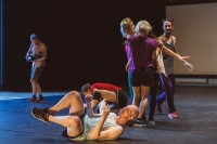 Bodenübungen, Palaver, Tanz – alles ist erlaubt.  © Emilia Milewska 