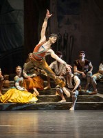Tristan Ridel als Lanquedem im Ballett "Le Corsaire". © Wiener Staatsballett / Ashley Taylor
