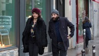 Selena macht Schluss mit Léonard (Juliette Binoche,  Vincent Macaigne). Bilder:© Filmladen Filmverleih